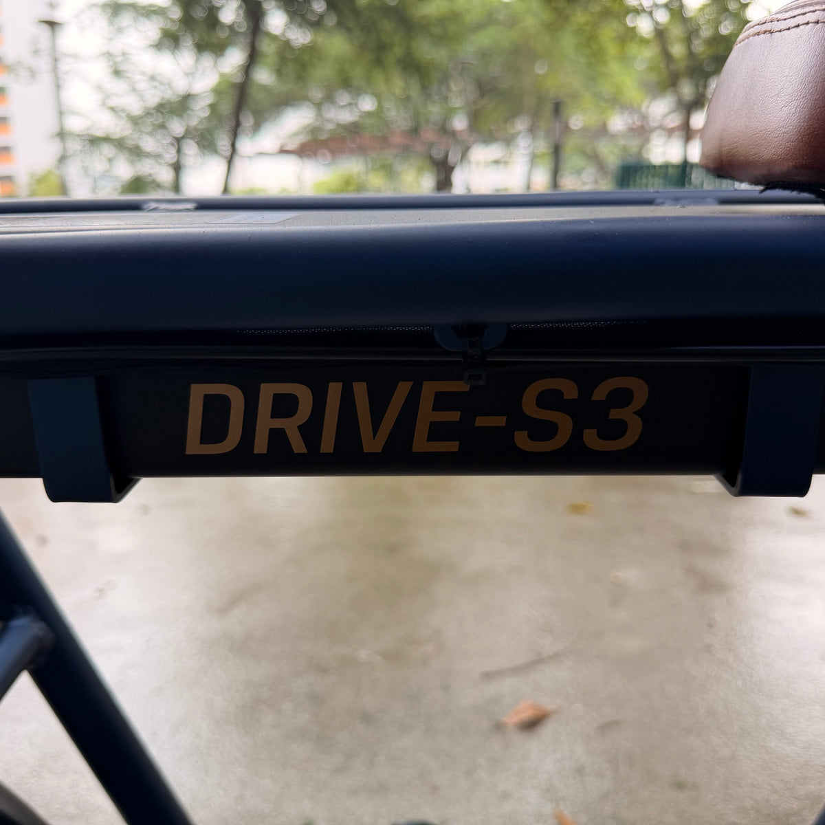 Drive S3 frame and DRIVE-S3 storage bag detail