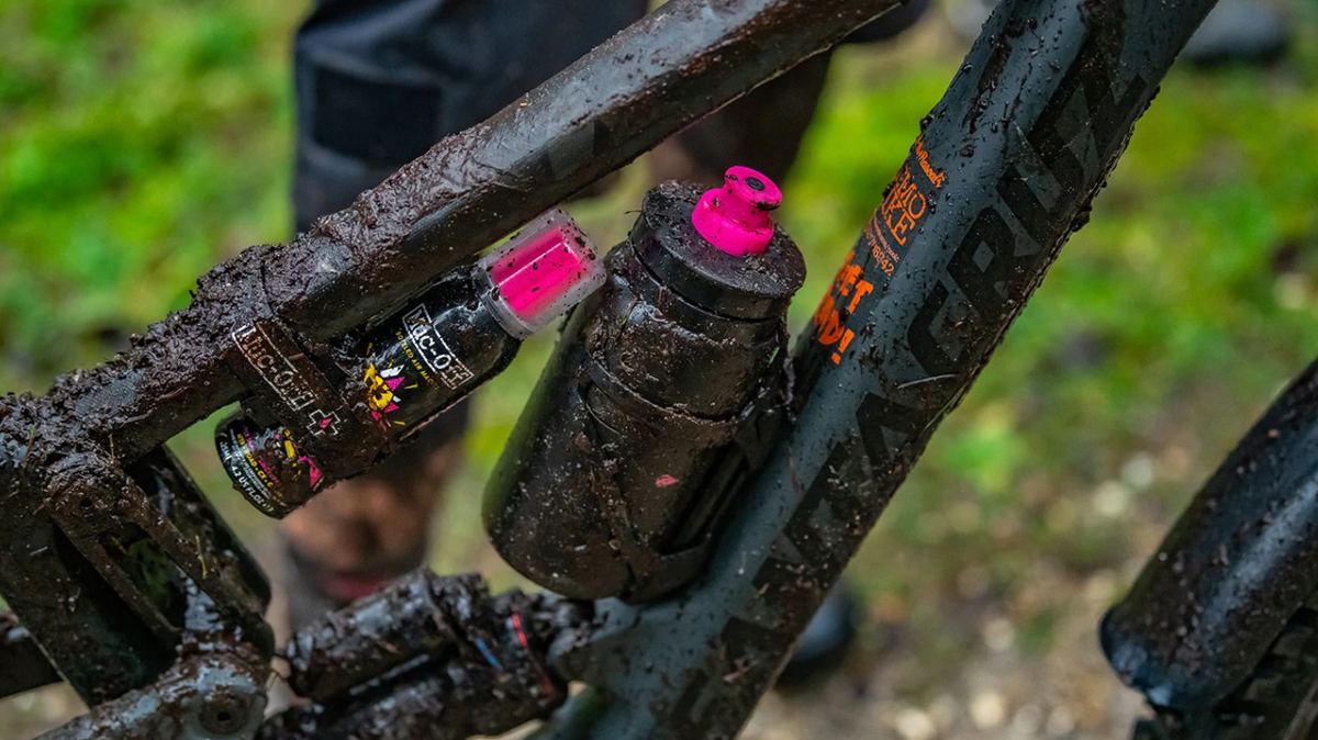 Muc-Off x Elite Fly Water Bottle 750ml - Black