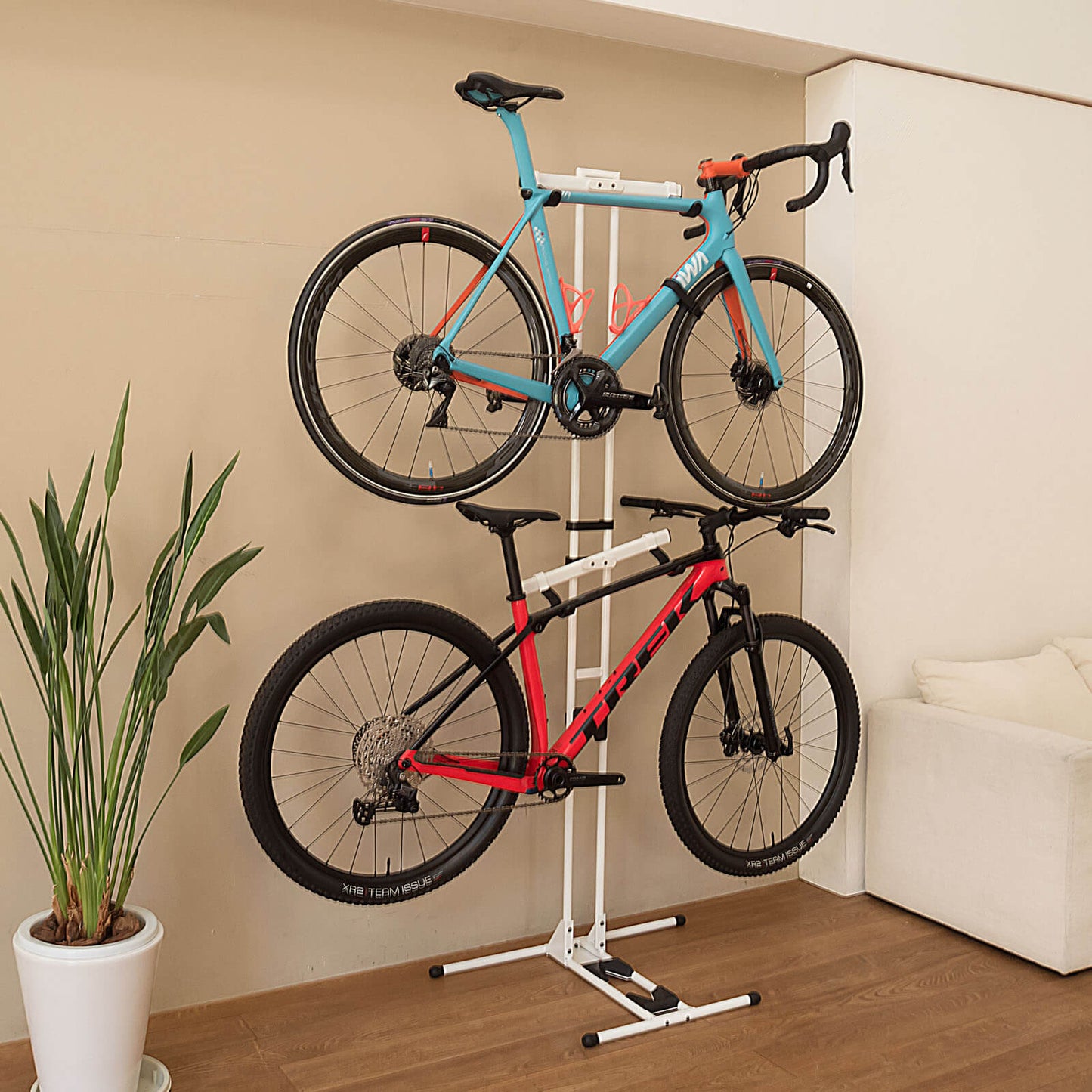 [PreOrder] iWA Tower - Black