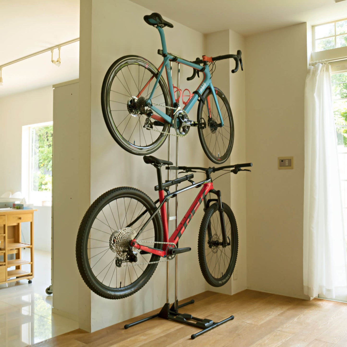 [PreOrder] iWA Tower - Black