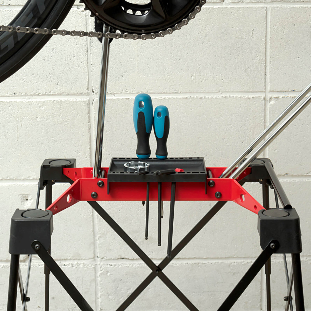 iWA1 PRO maintenance & display bike stand - White