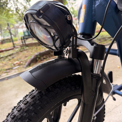 Drive S3 headlight, front suspension and front tyre detail
